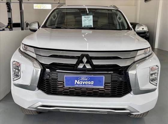MITSUBISHI PAJERO SPORT 2.4 16V MIVEC TURBO DIESEL HPE-S AWD AUTOMÁTICO